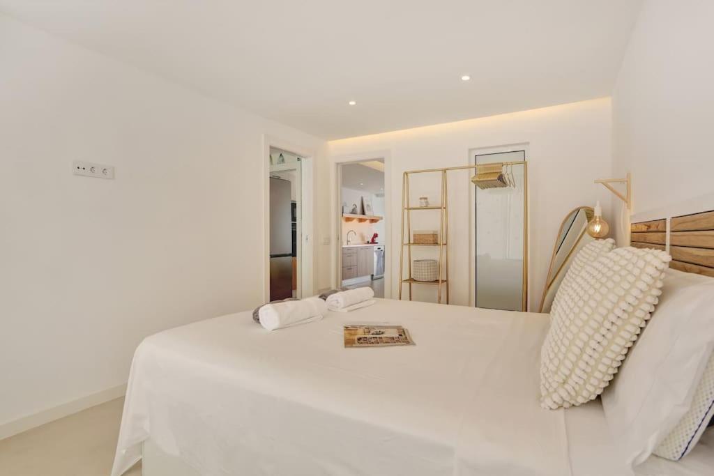 קורלחו New - Amazing Apartment By The Beach מראה חיצוני תמונה